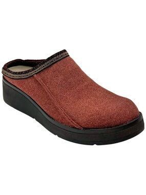 Bzees Women’s Washable Comfort Clogs Size 8